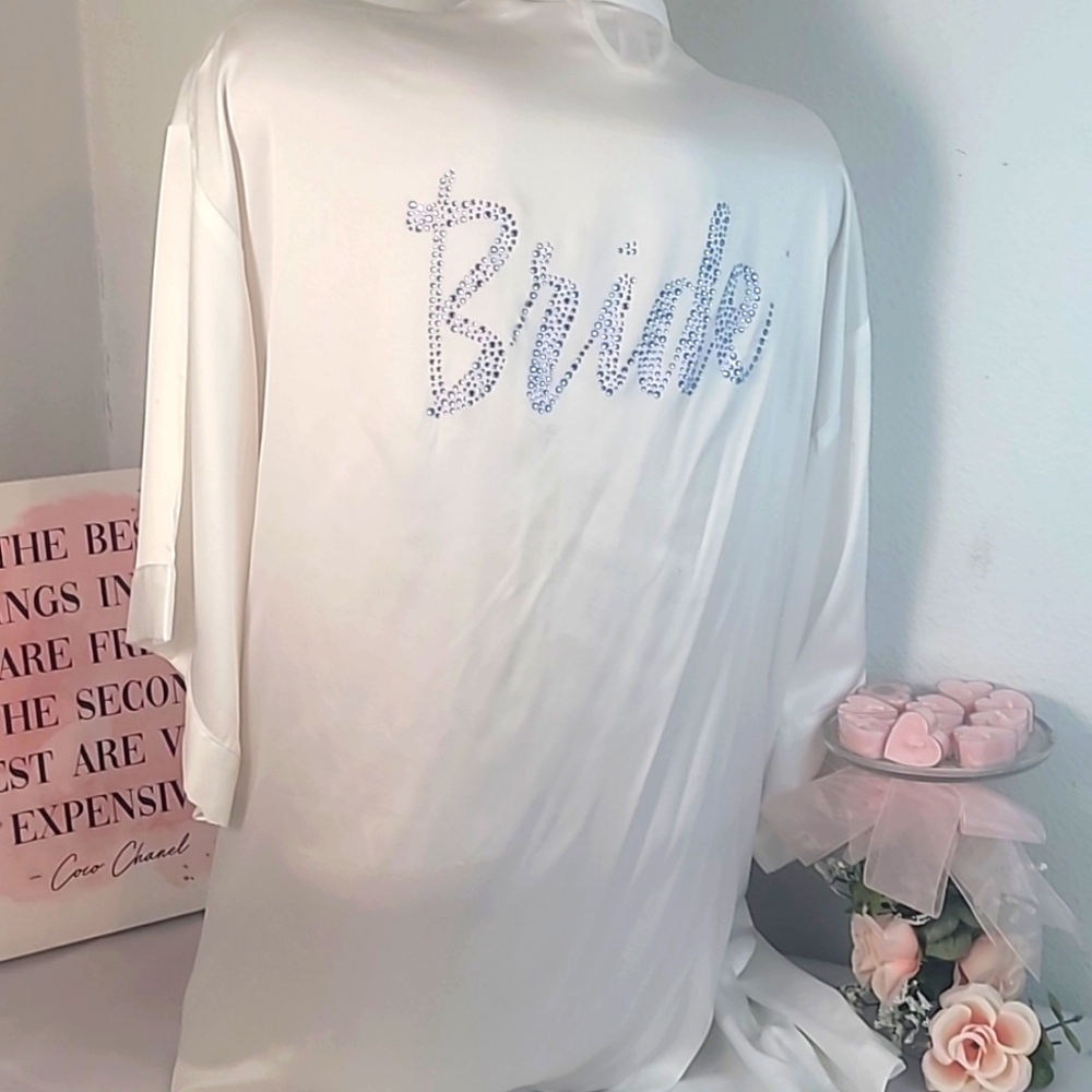 1978  VICTORIA'S SECRET  Elegant White Kimono Robe